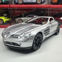 Метална кола с отварящи се врати, светлини и звуци Mercedes SLR McLaren 1:24