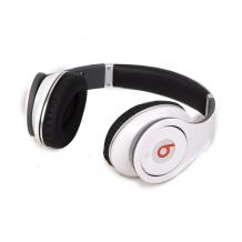Оригинални стерео слушалки с микрофон и управление на звука Beats by Dr. Dre Studio Over Ear за iPhone, iPod и iPad - бял