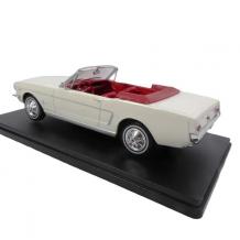 Метална кола Ford Mustang Convertible 1965 crème - SALVAT 1:24