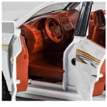 Колекционерски метален джип със звук и светлини Toyota Land Cruiser Prado 1/24 - бял