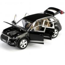 Метална кола с отварящи се врати капаци светлини и звуци Audi Q7 1:24