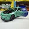 Метална кола с отварящи се врати, светлини и звуци Nissan Skyline GT-R 1:24