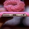 Луксозен твърд гръб с плюш за Apple iPhone 6 / iPhone 6S - светло розов / плетена шапчица